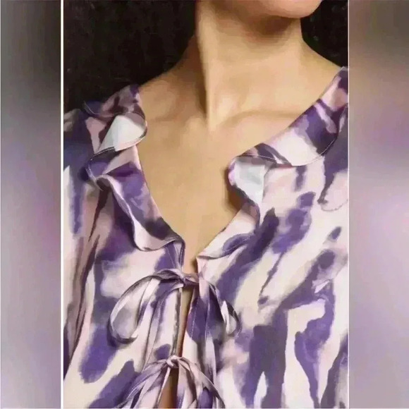 Topshop Tie Dye Ruffle Lightweight TieFront Peasant Sleeve Blouse Purple Sz6 NWT - Picture 3 of 8